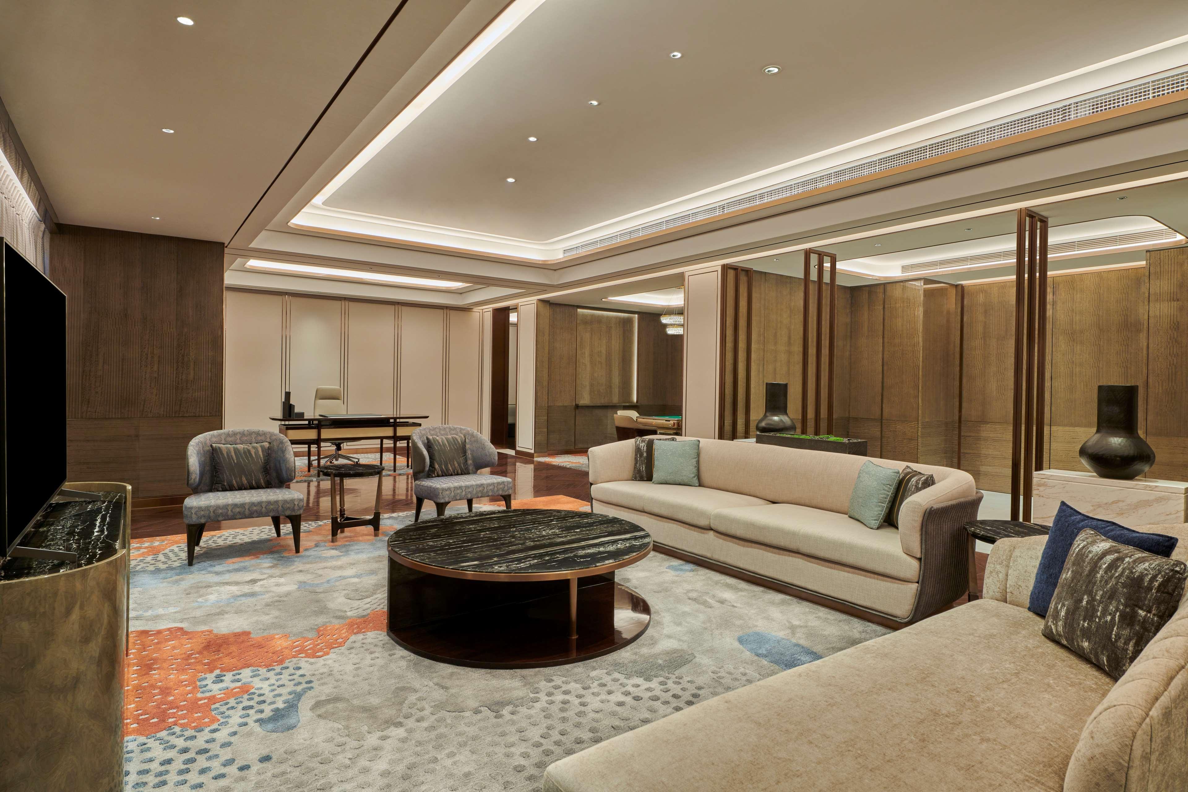 ホテル Hilton Yancheng 塩城 エクステリア 写真