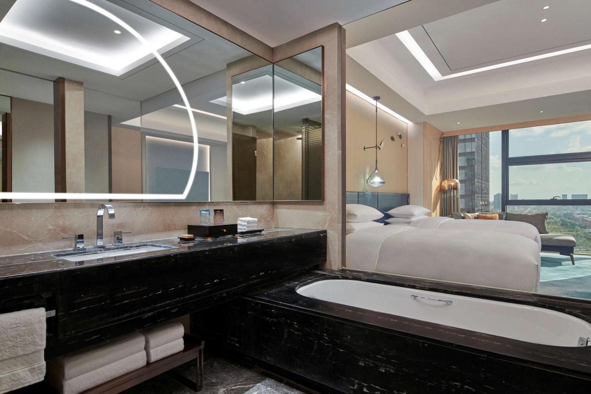 ホテル Hilton Yancheng 塩城 エクステリア 写真